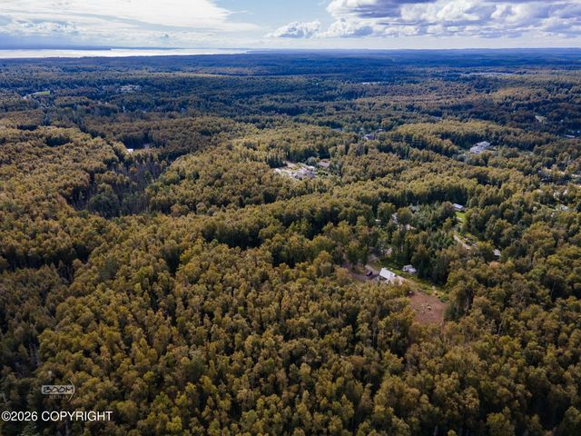 6905 W Highcrest Lane, Wasilla, AK 99654