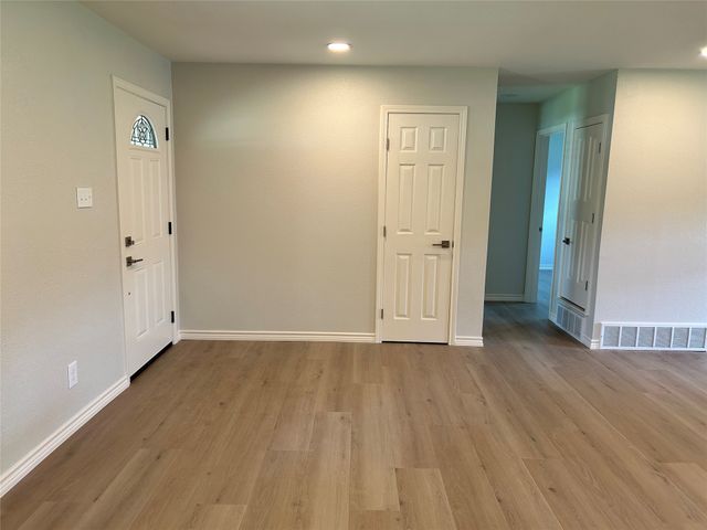 500 Curtis Road, Burleson, TX 76028
