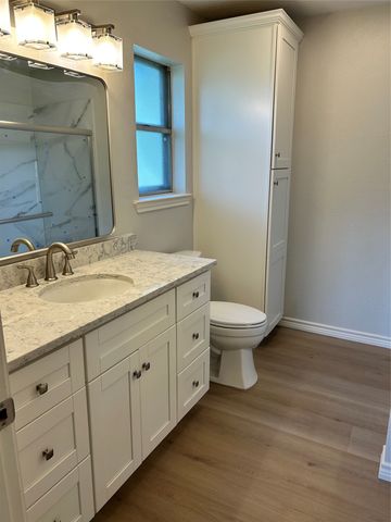 500 Curtis Road, Burleson, TX 76028