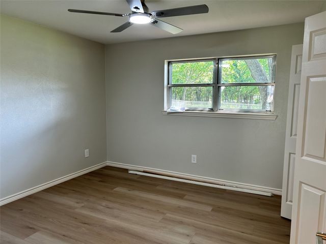 500 Curtis Road, Burleson, TX 76028