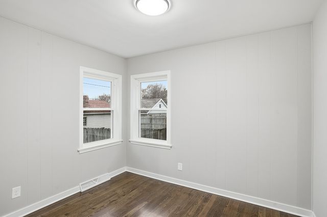 2534 White Oak Avenue, Whiting, IN 46394