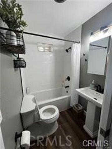 708 W Country Club Boulevard, Big Bear City, CA 92314