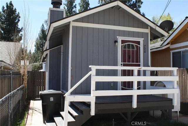 708 W Country Club Boulevard, Big Bear City, CA 92314