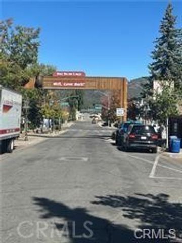 708 W Country Club Boulevard, Big Bear City, CA 92314