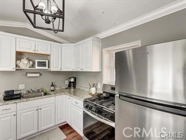 708 W Country Club Boulevard, Big Bear City, CA 92314