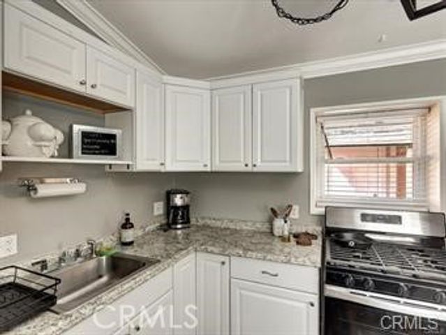 708 W Country Club Boulevard, Big Bear City, CA 92314