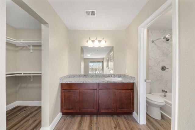 9371 Pagewood Lane, Houston, TX 77063