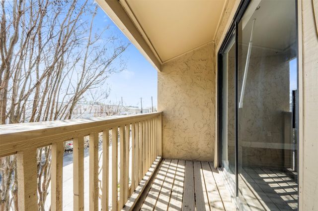 9371 Pagewood Lane, Houston, TX 77063