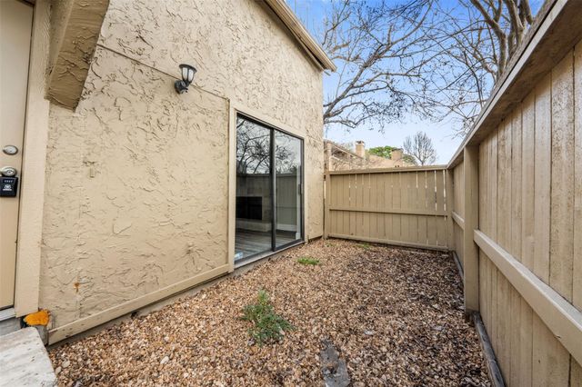 9371 Pagewood Lane, Houston, TX 77063