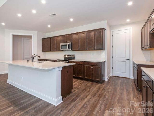 4423 Moxie Way, Charlotte, NC 28215