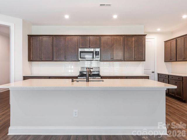 4423 Moxie Way, Charlotte, NC 28215