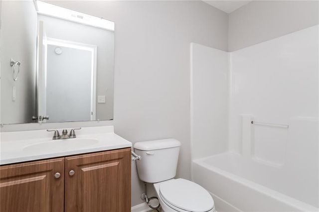 411 Blackbird Way, Hampton, GA 30228