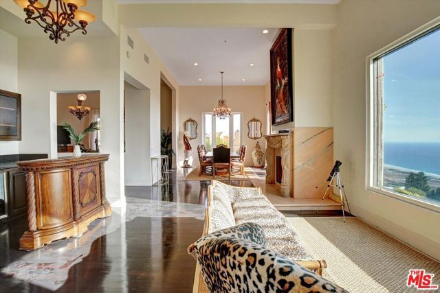 5805 Foxview Drive, Malibu, CA 90265