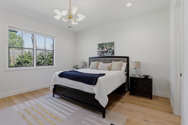 1123 Bedford Drive, Nichols Hills, OK 73116