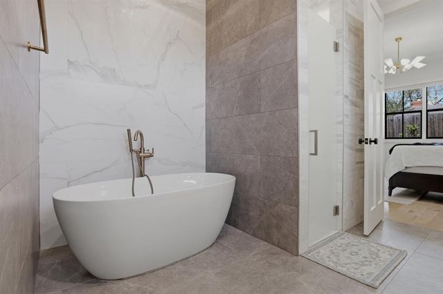 1123 Bedford Drive, Nichols Hills, OK 73116