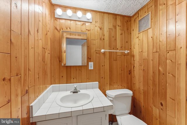 5310 INDIAN ROCK RD, Centreville, VA 20120