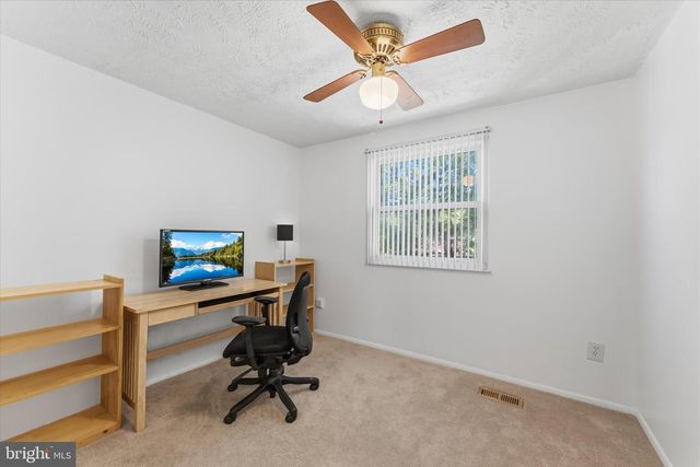 5310 INDIAN ROCK RD, Centreville, VA 20120