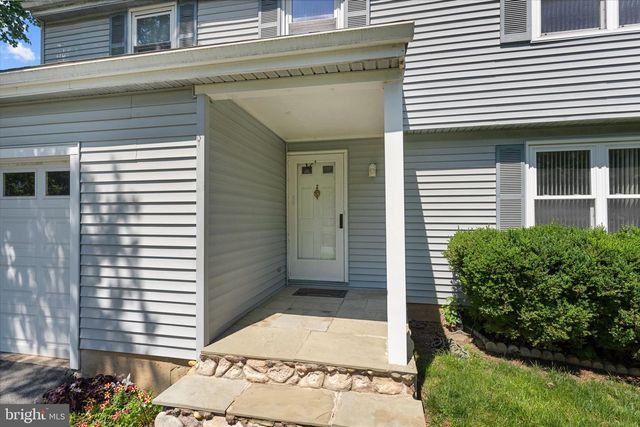 5310 INDIAN ROCK RD, Centreville, VA 20120