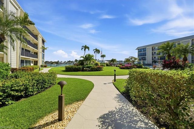3200 Gulf Shore BLVD N # 105, Naples, FL 34103