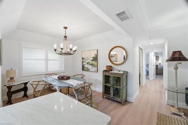 3200 Gulf Shore BLVD N # 105, Naples, FL 34103