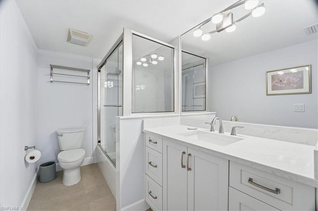 3200 Gulf Shore BLVD N # 105, Naples, FL 34103