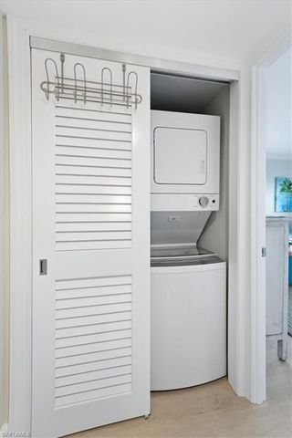 3200 Gulf Shore BLVD N # 105, Naples, FL 34103