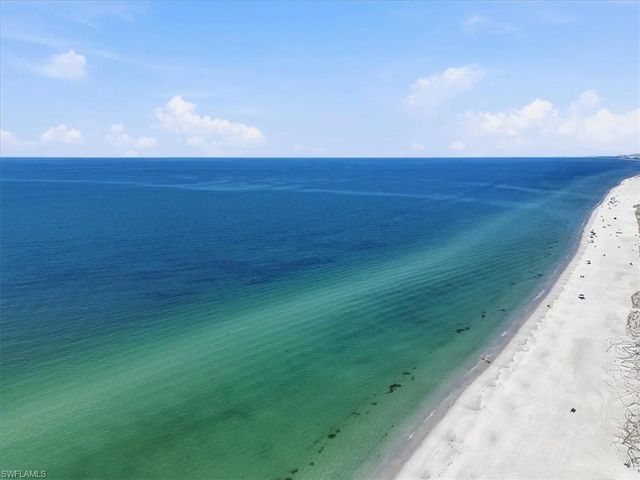 3200 Gulf Shore BLVD N # 105, Naples, FL 34103