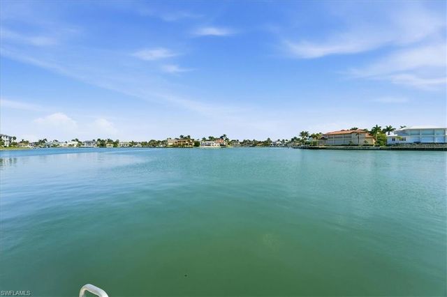 3200 Gulf Shore BLVD N # 105, Naples, FL 34103
