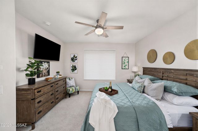 1820 N Banneker Lane, Green Valley, AZ 85614