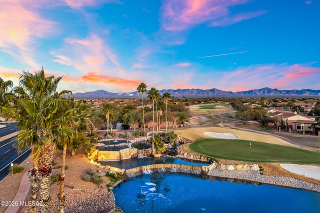 1820 N Banneker Lane, Green Valley, AZ 85614
