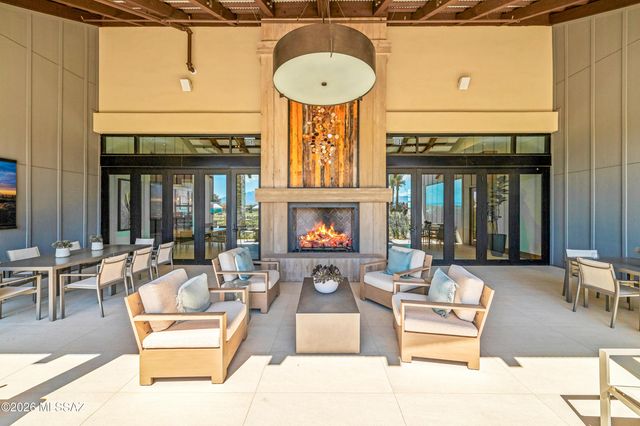 1820 N Banneker Lane, Green Valley, AZ 85614