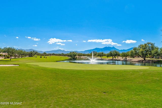 1820 N Banneker Lane, Green Valley, AZ 85614