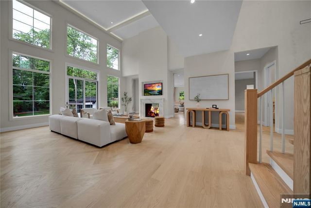 165 Hickory Lane, Closter, NJ 07624