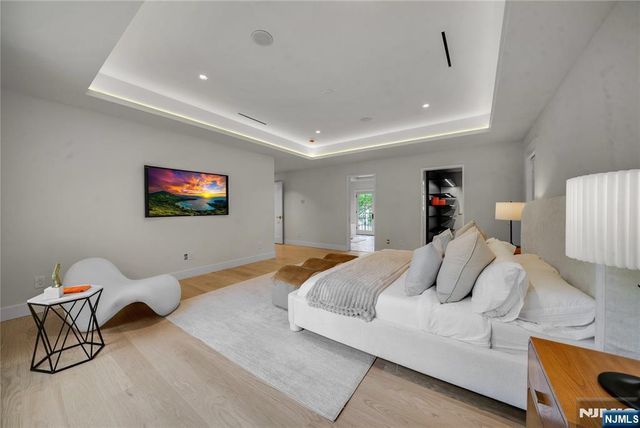 165 Hickory Lane, Closter, NJ 07624