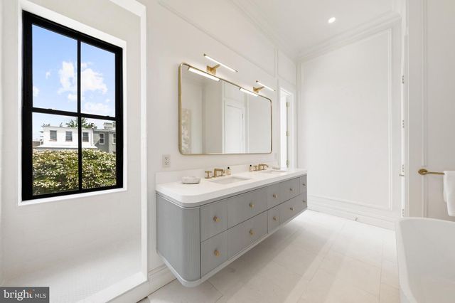 1315 R ST NW, Washington, DC 20009