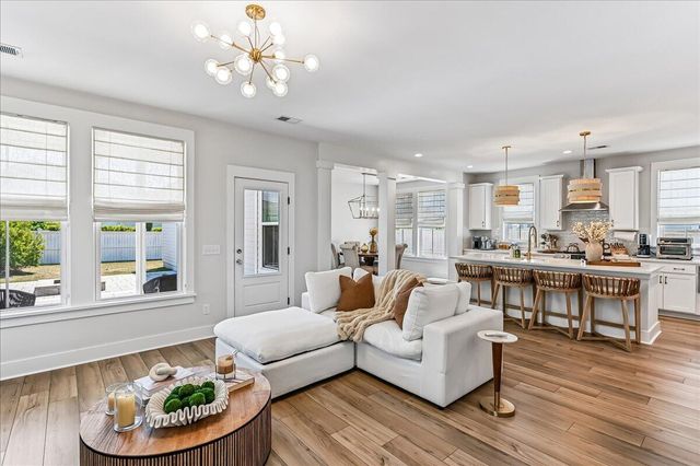 118 Sandy Bend Lane, Summerville, SC 29486