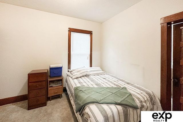 1536 S 24th Street, Omaha, NE 68108