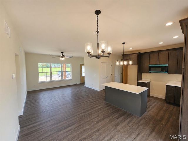 210 Hawkins Ridge Court, Troy, MO 63379