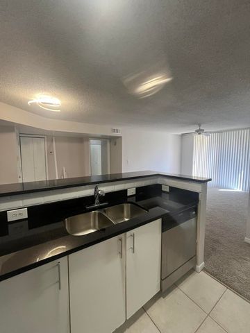 1755 VILLAGE Boulevard 206, West Palm Beach, FL 33409