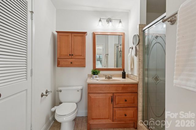 1000 Hickory Nut Street, Charlotte, NC 28205