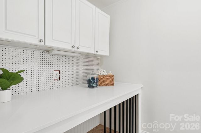 1000 Hickory Nut Street, Charlotte, NC 28205