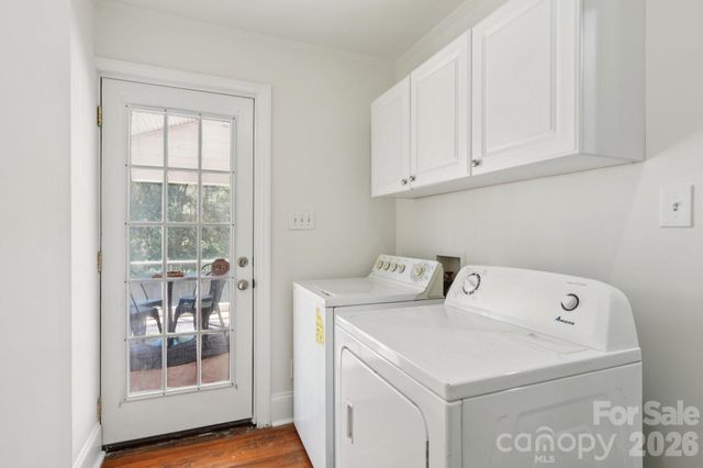 1000 Hickory Nut Street, Charlotte, NC 28205