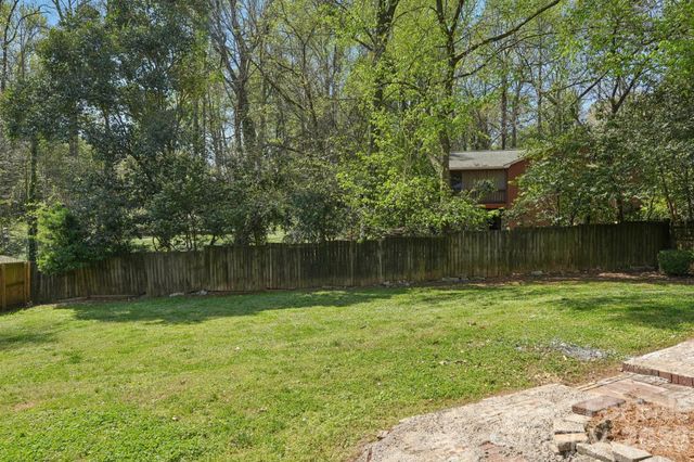 1000 Hickory Nut Street, Charlotte, NC 28205