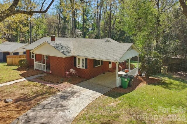 1000 Hickory Nut Street, Charlotte, NC 28205