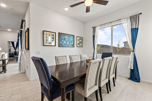 12711 E Lauren Canyon Place, Vail, AZ 85641