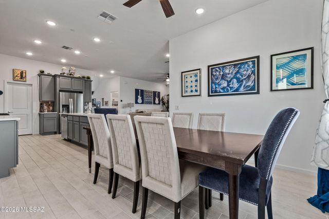 12711 E Lauren Canyon Place, Vail, AZ 85641