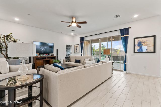 12711 E Lauren Canyon Place, Vail, AZ 85641