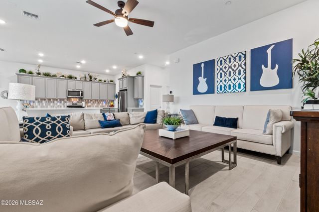 12711 E Lauren Canyon Place, Vail, AZ 85641