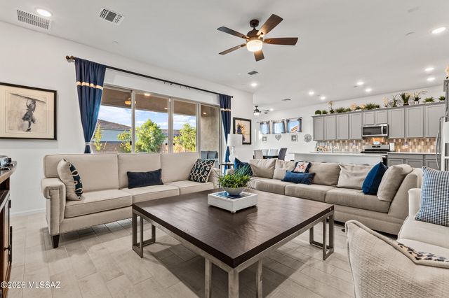 12711 E Lauren Canyon Place, Vail, AZ 85641