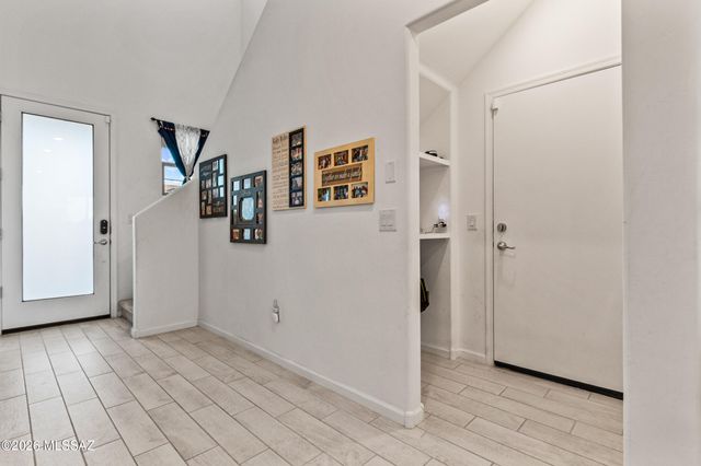 12711 E Lauren Canyon Place, Vail, AZ 85641